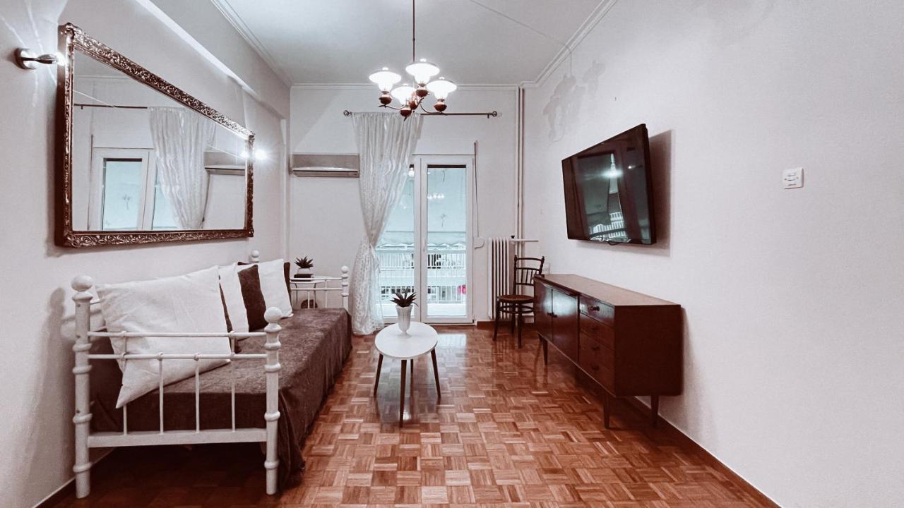 Vintage 2-Bedroom Apt In The Heart Of The City Atene Esterno foto