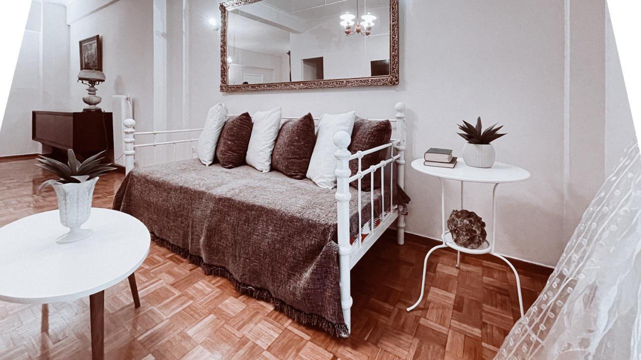 Vintage 2-Bedroom Apt In The Heart Of The City Atene Esterno foto
